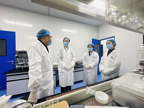 嘉职院纳米降温凝胶研发团队成果推广发布会盛大举行，助力科技创新与产业应用